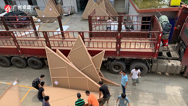 樓頂外露沖孔發(fā)光字制作工藝過程-廣州卓盛標識