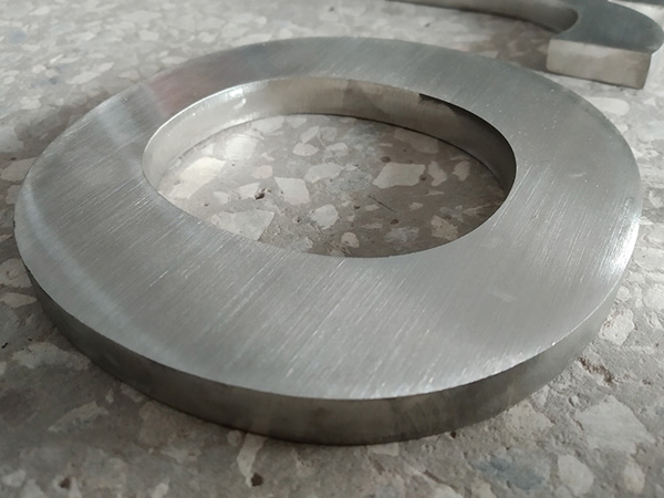 拉絲不銹鋼實心字