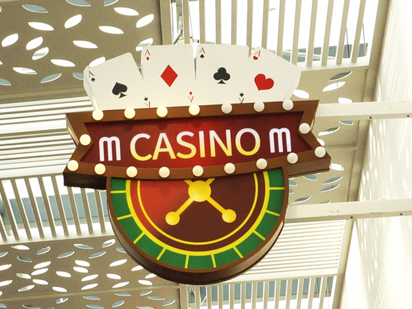 商場金屬雙面造型燈泡發光燈箱