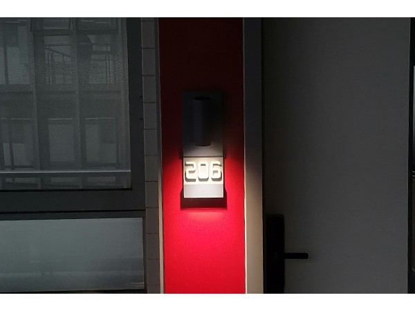 華南師范大學(xué) 不銹鋼烤漆門牌 卓盛標識-門牌2